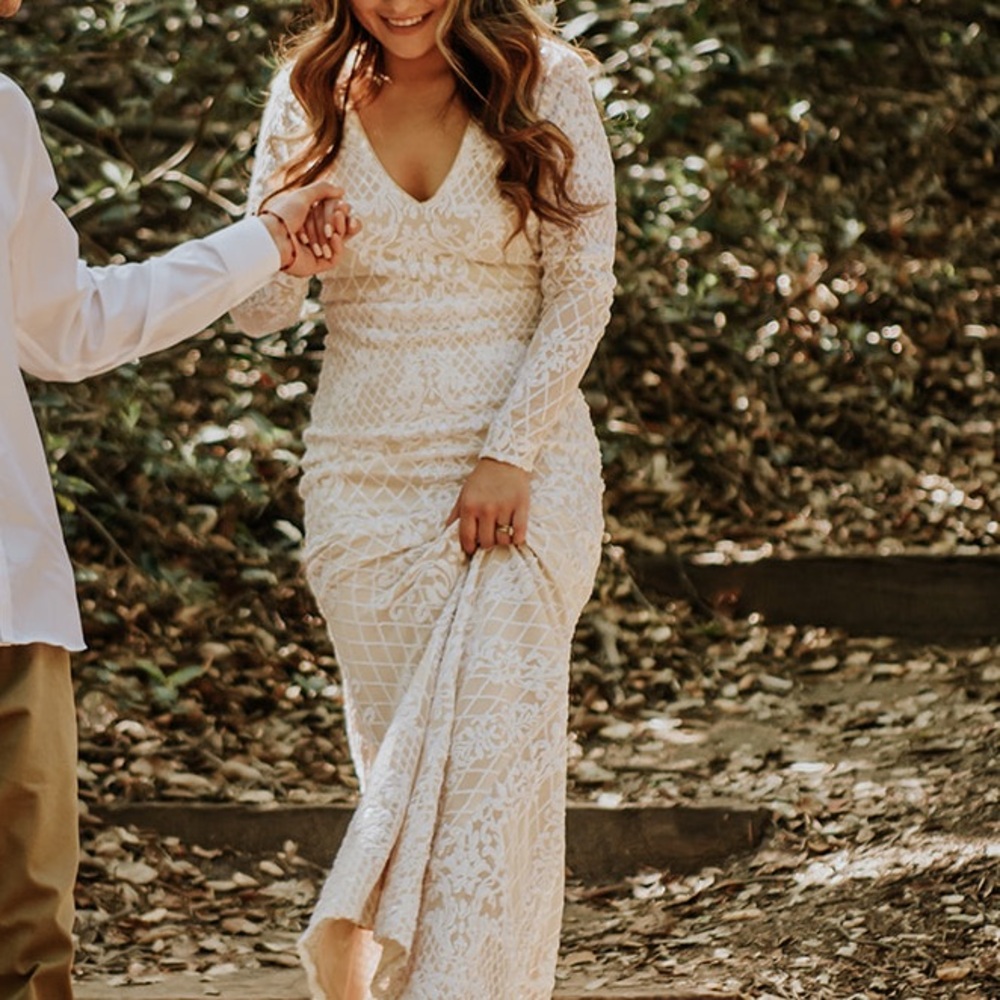 Windsor Cream Lace Long Sleeve V-Neck Maxi Dress